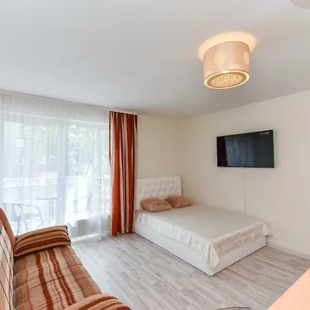 Sviesus Ir Erdvus Butas Su Balkonu Palanga